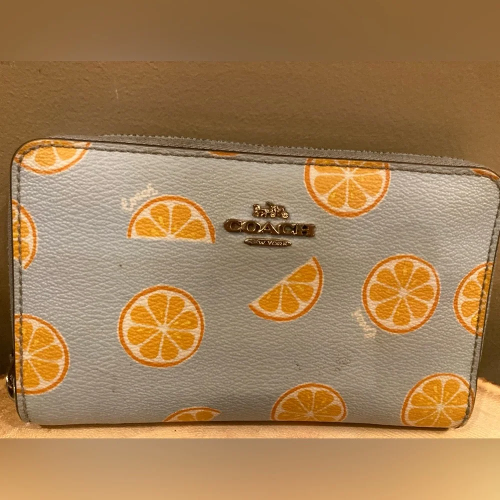 Coach Medium Zip Around Wallet Orange Slice Print Leather‎ Blue Orange